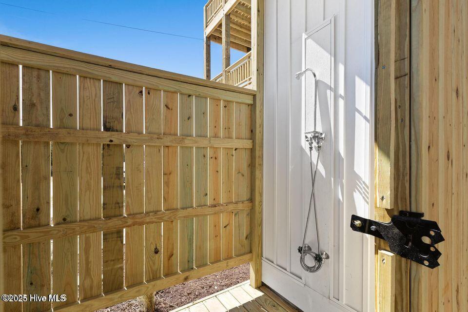 126 Shell Road Surf City, NC 28445 - Photo 19 of 40 126 outdoor shower