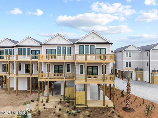 $799,000 | 126 Shell Road, Surf City, NC 28445