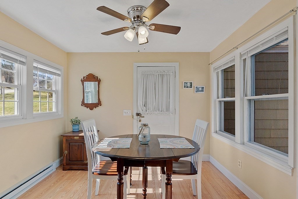 14 Meadow Lane Worcester, MA 01602 - Photo 4 of 42