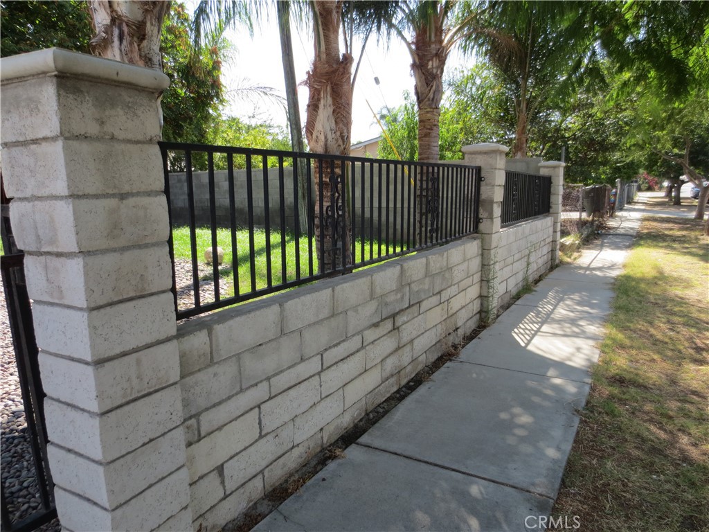 5855 Challen Avenue Riverside, CA 92503 - Photo 13 of 19