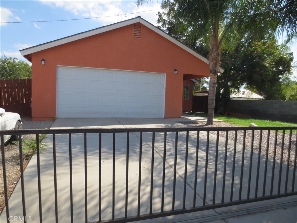 5855 Challen Avenue Riverside, CA 92503 - Photo 3 of 19