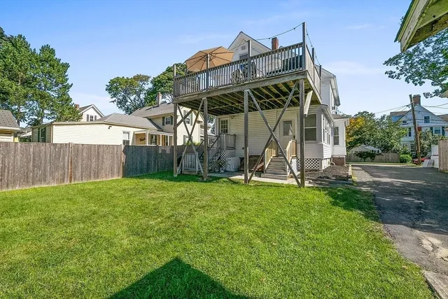 $3,250 | 21 Berry Street, Unit 1, Danvers, MA 01923