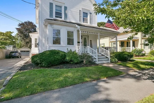 $3,250 | 21 Berry Street, Unit 1, Danvers, MA 01923