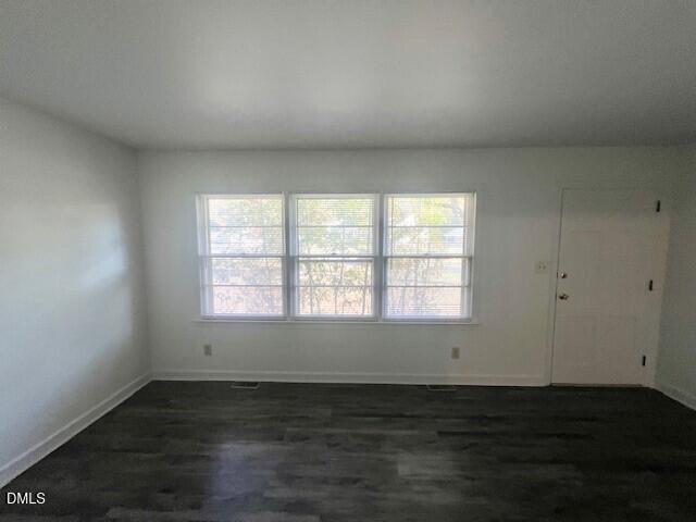 1311 Ingomar Place Raleigh, NC 27609 - Photo 6 of 11 Ingomar 6