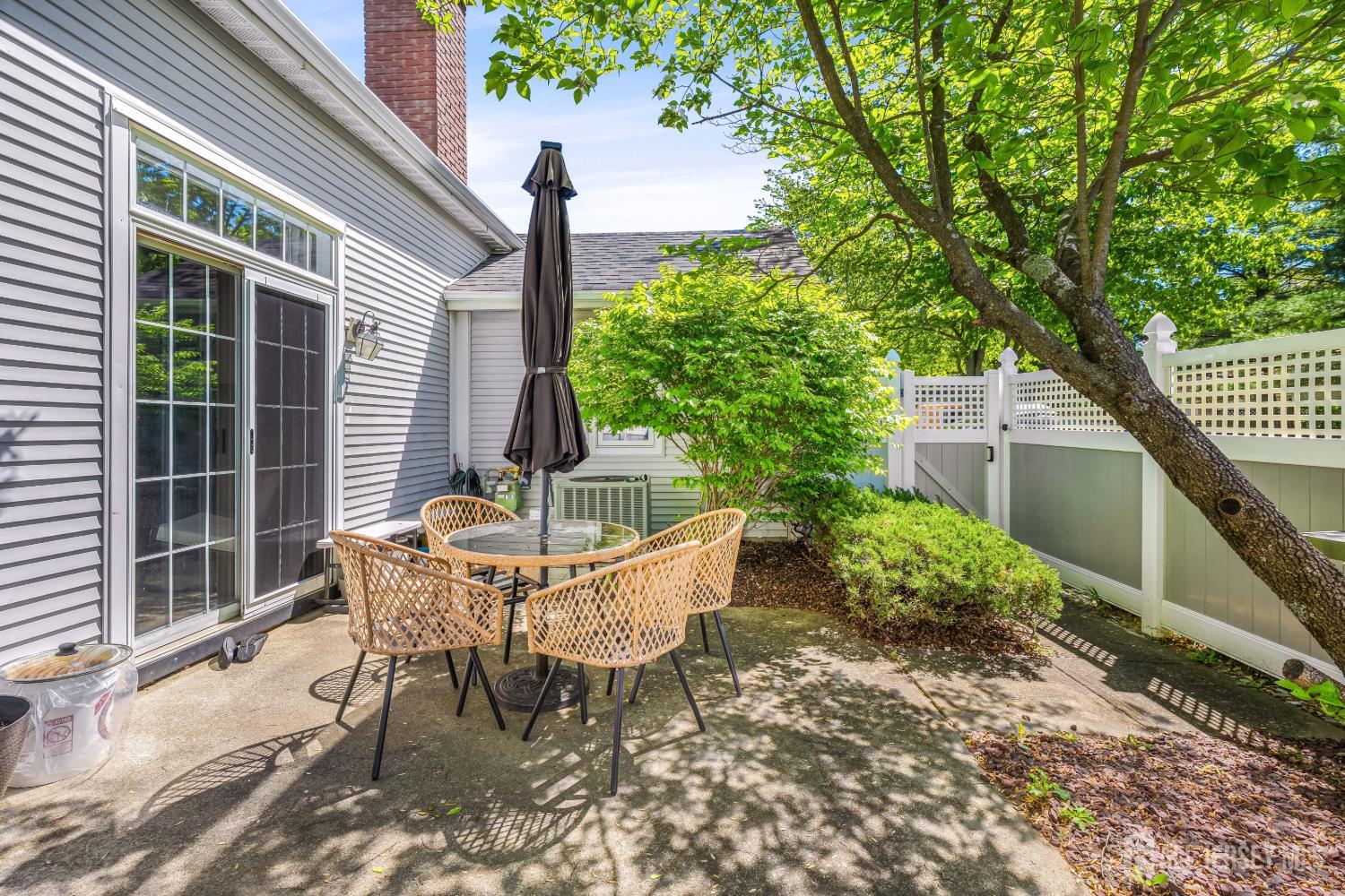 53 Winthrop Road, Unit G Monroe Township, NJ 08831 - Photo 3 of 38