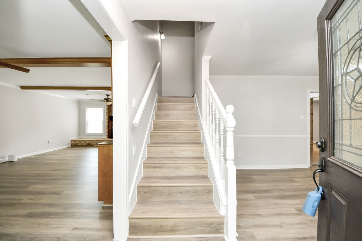 3923 Cypress Lake Drive Spring, TX 77388 - Photo 15 of 41 Stairway leading upstairs.