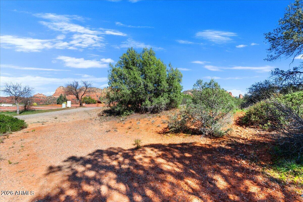2727 Verde Valley School Road Sedona, AZ 86336 - Photo 22 of 22 a view of a yard with mountain view