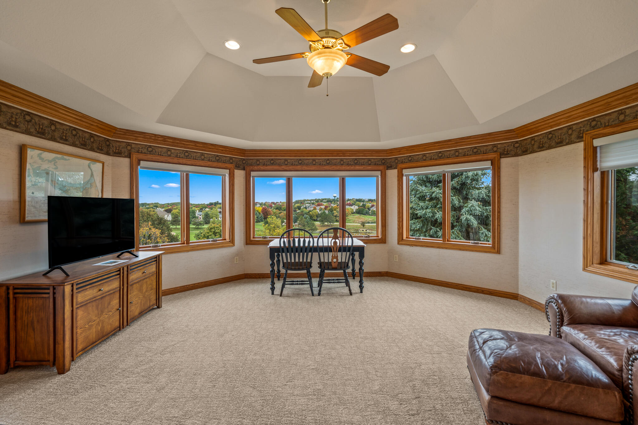 1800 Juniper Way Hartland, WI 53029 - Photo 13 of 37 Upper Office