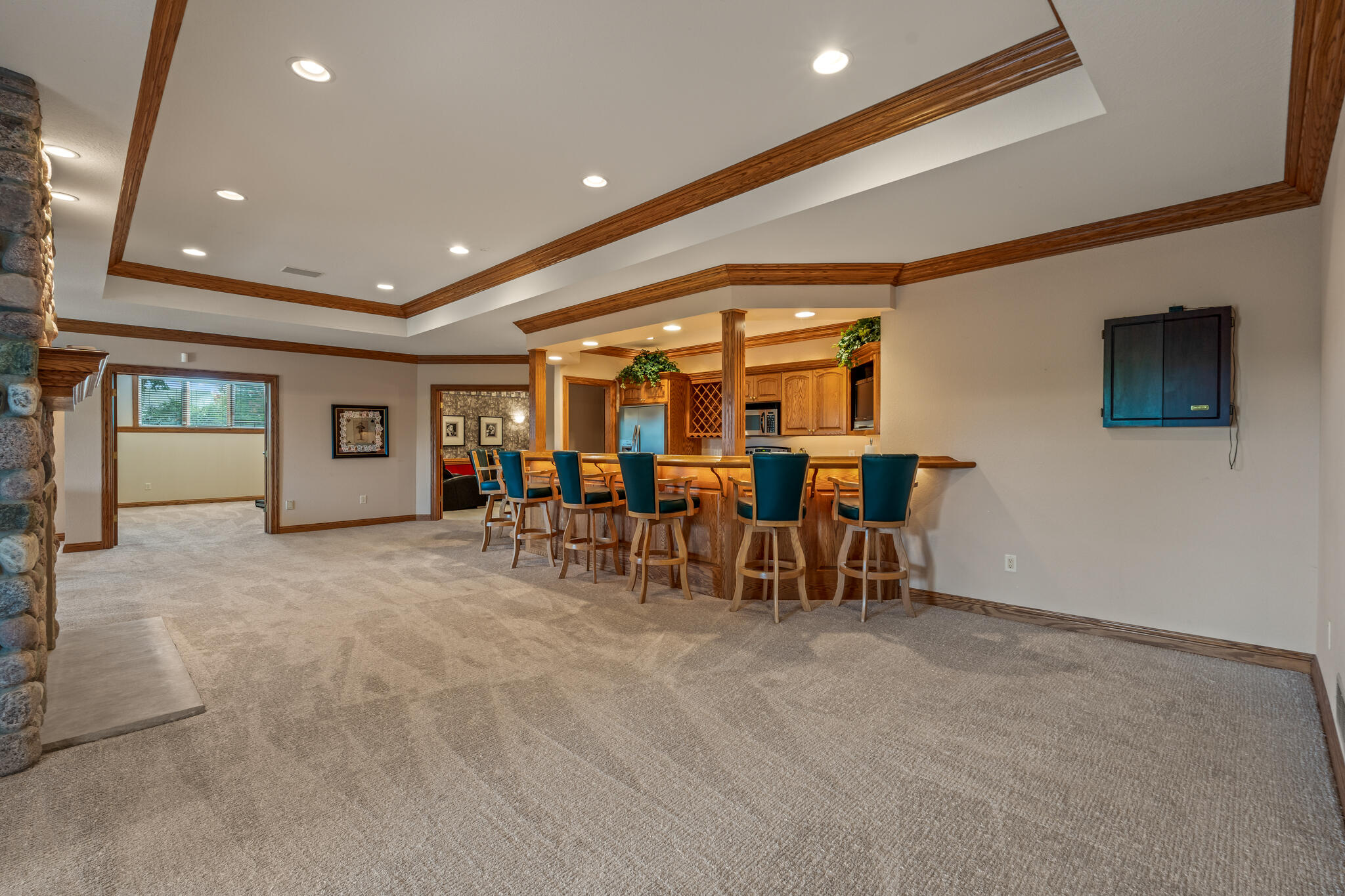 1800 Juniper Way Hartland, WI 53029 - Photo 21 of 37 Large Finished LL