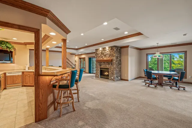 $1,575,000 | 1800 Juniper Way, Hartland, WI 53029