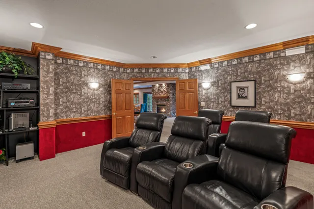 $1,475,000 | 1800 Juniper Way, Hartland, WI 53029