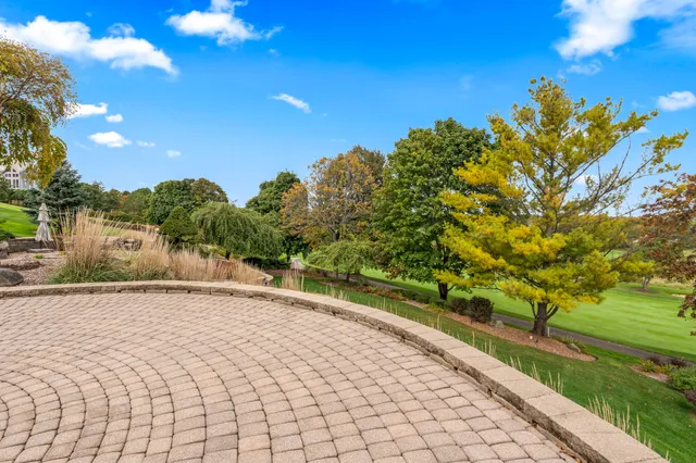 $1,575,000 | 1800 Juniper Way, Hartland, WI 53029