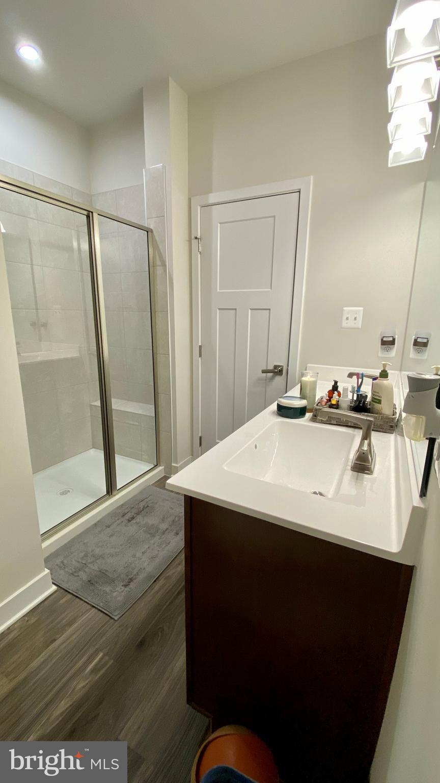 6616 Ballenger Run Boulevard Frederick, MD 21703 - Photo 8 of 10 Primary Bath w/ Walk-In Closet