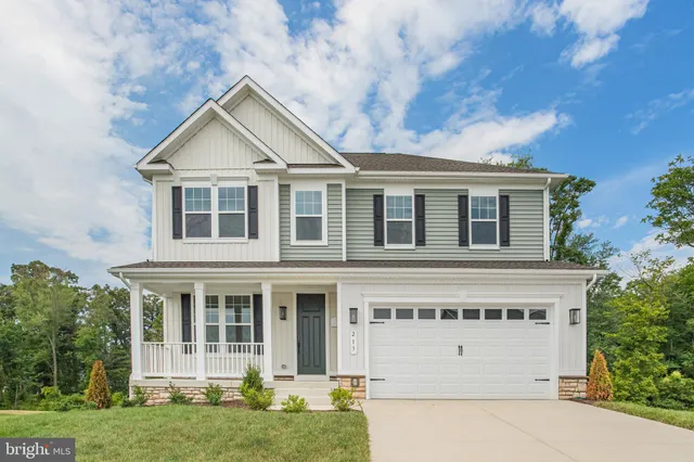 $699,999 | 213 Camwood Court, Fredericksburg, VA 22405