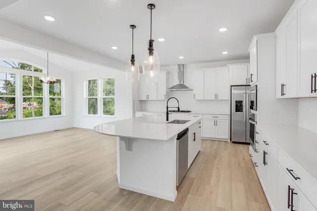 $699,999 | 213 Camwood Court, Fredericksburg, VA 22405