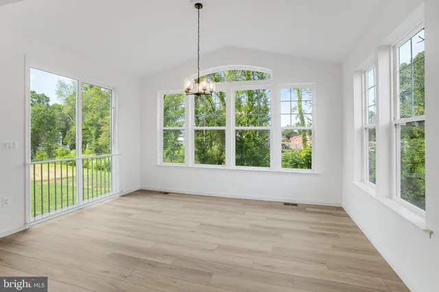 $699,999 | 213 Camwood Court, Fredericksburg, VA 22405