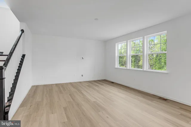 $699,999 | 213 Camwood Court, Fredericksburg, VA 22405