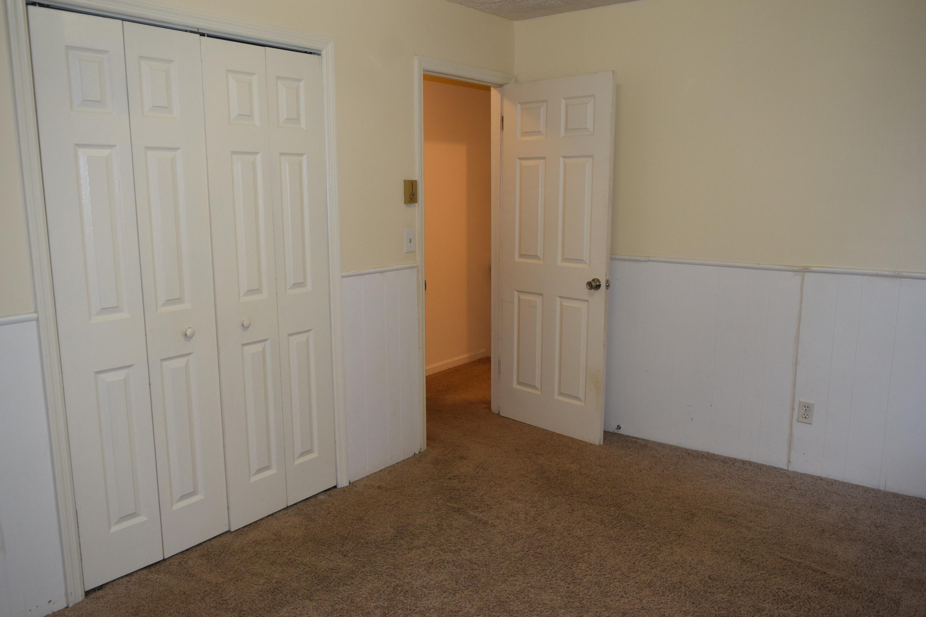 162 Ridgeview Road Northwest Floyd, VA 24091 - Photo 23 of 47 a view of an empty room