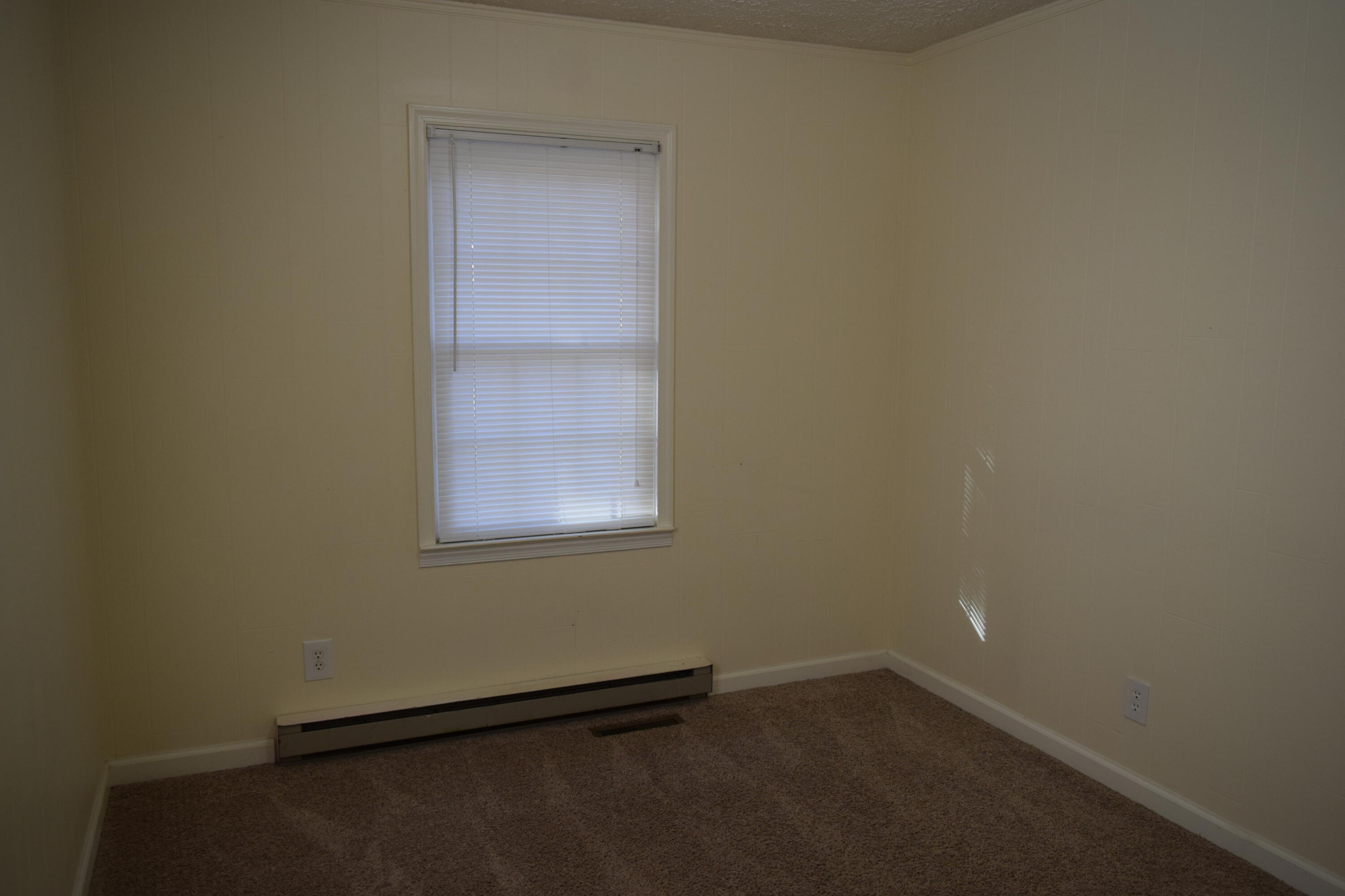 162 Ridgeview Road Northwest Floyd, VA 24091 - Photo 25 of 47 a small space with a window