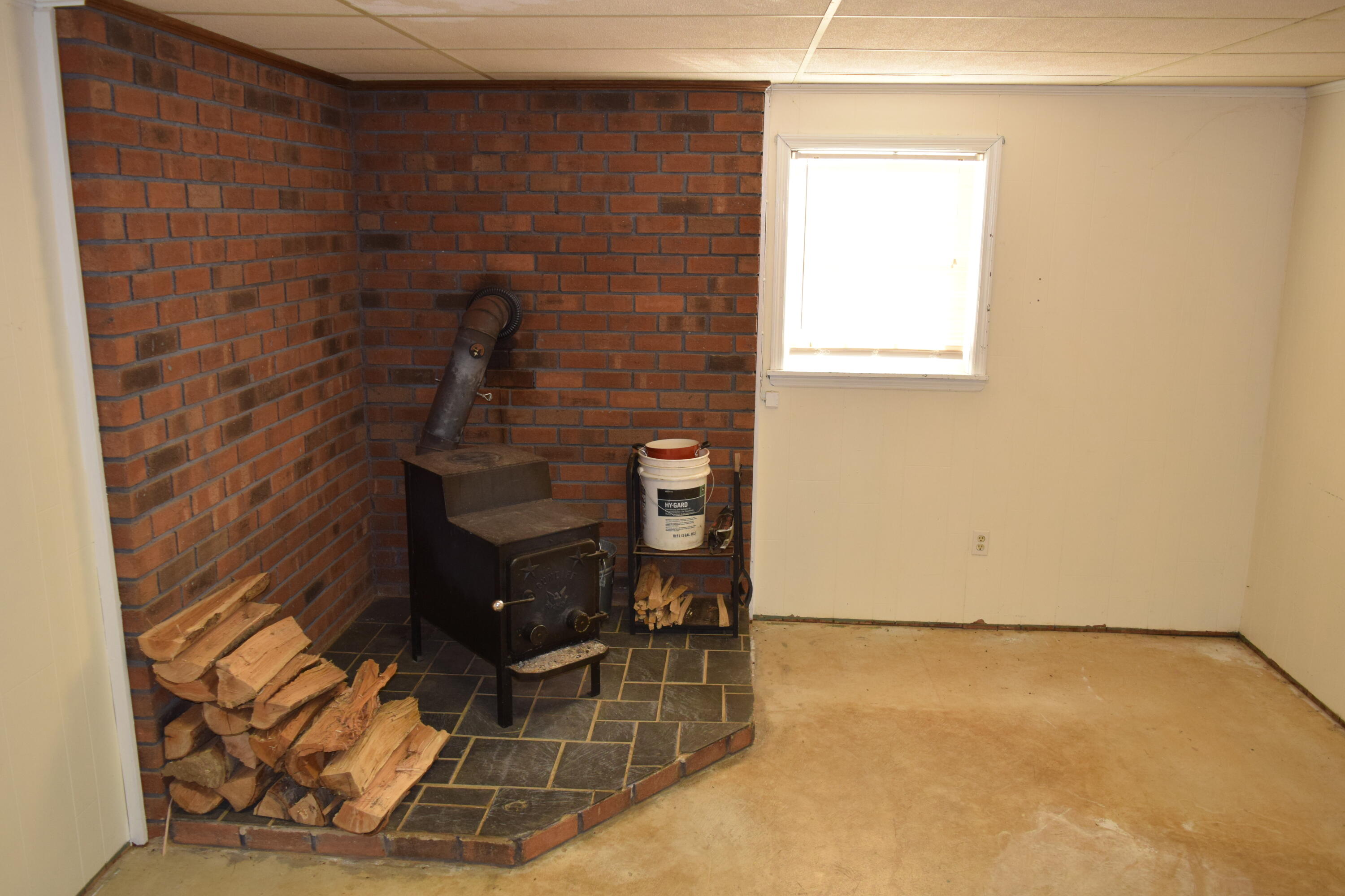 162 Ridgeview Road Northwest Floyd, VA 24091 - Photo 30 of 47 a view of an empty room and wooden floor