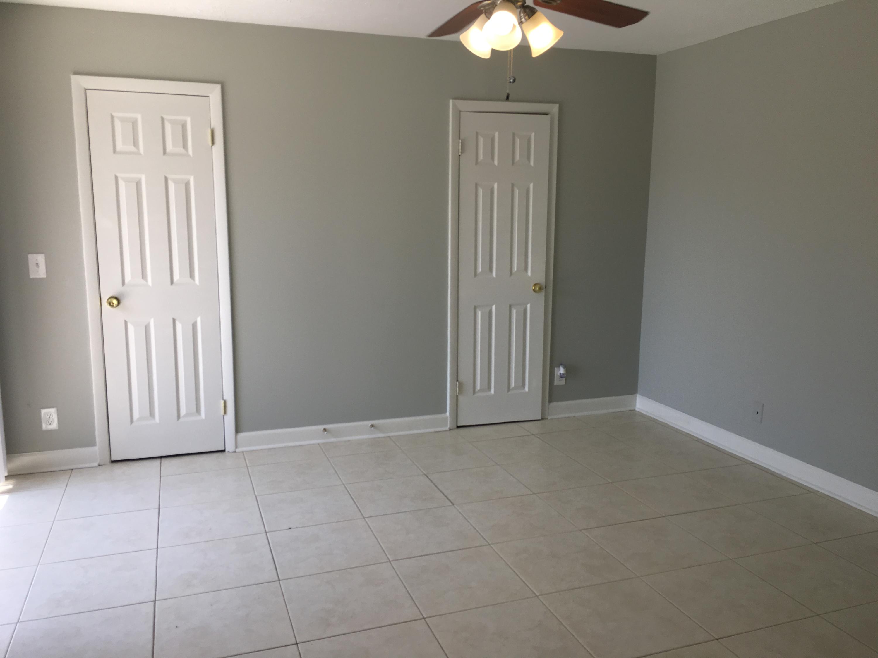141 East Riverside Drive, Unit 6C Jupiter, FL 33469 - Photo 19 of 36 IMG_2208