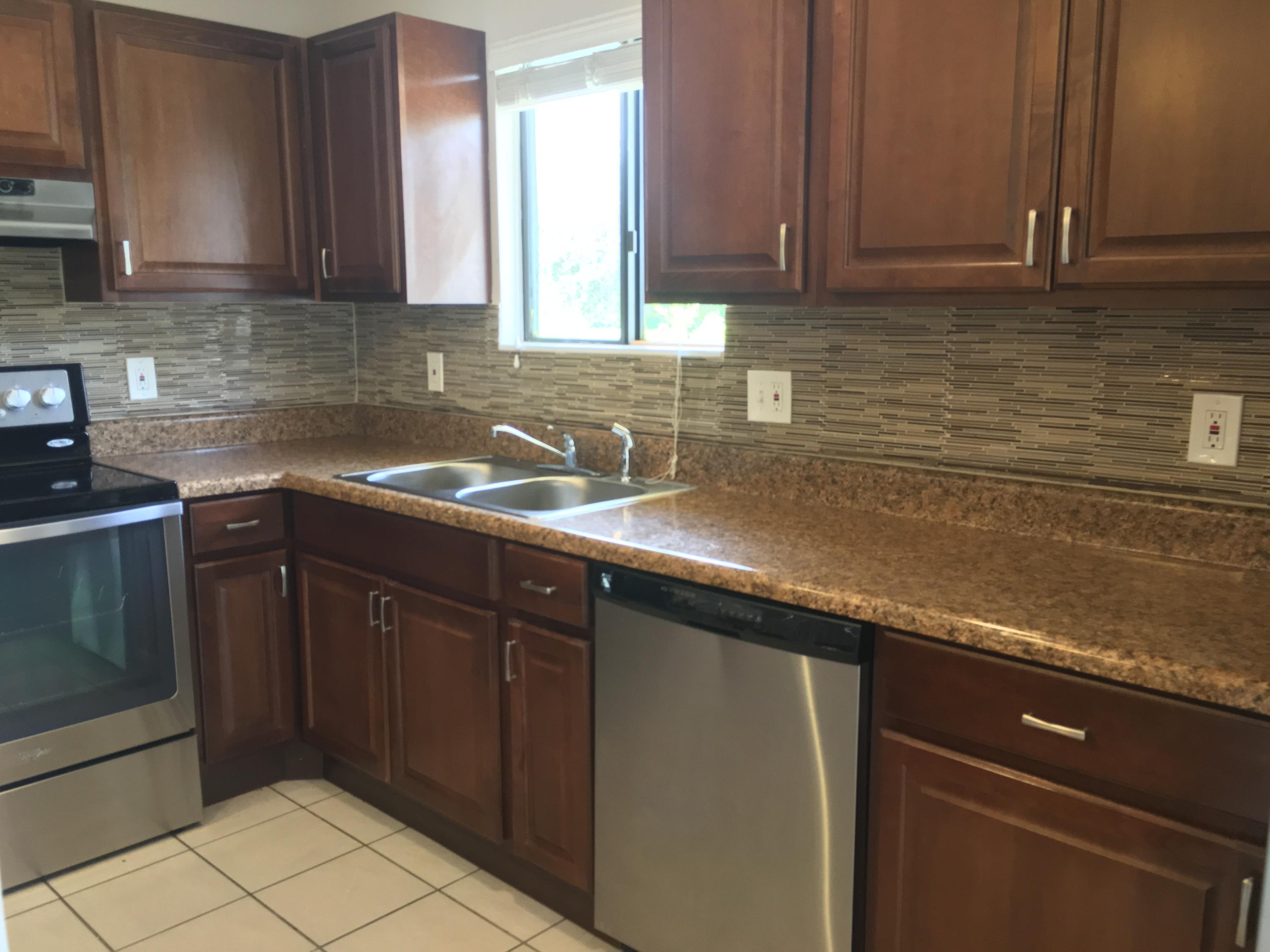 141 East Riverside Drive, Unit 6C Jupiter, FL 33469 - Photo 6 of 36 IMG_2191