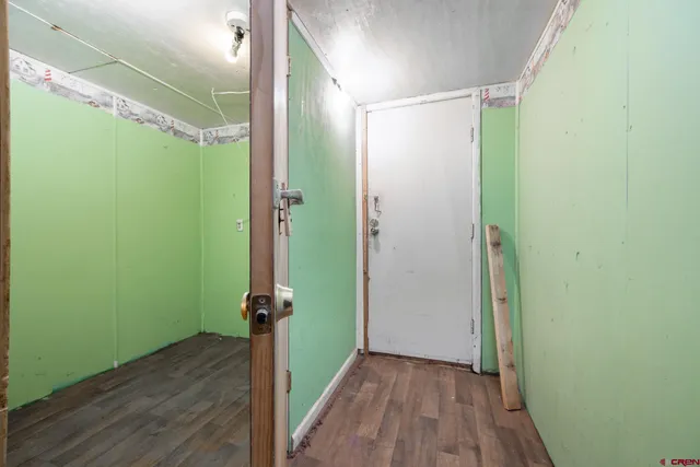 a view of a hallway with elevator