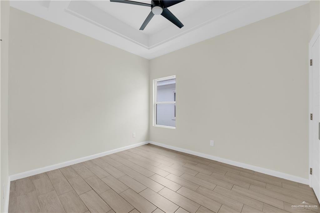 409 Rafael Drive San Juan, TX 78589 - Photo 16 of 20 a view of an empty room