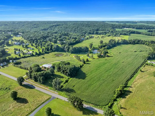 $935,071 | 412 Penrod Road, Troy, MO 63379