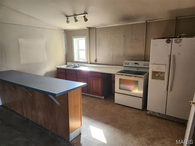 $935,071 | 412 Penrod Road, Troy, MO 63379