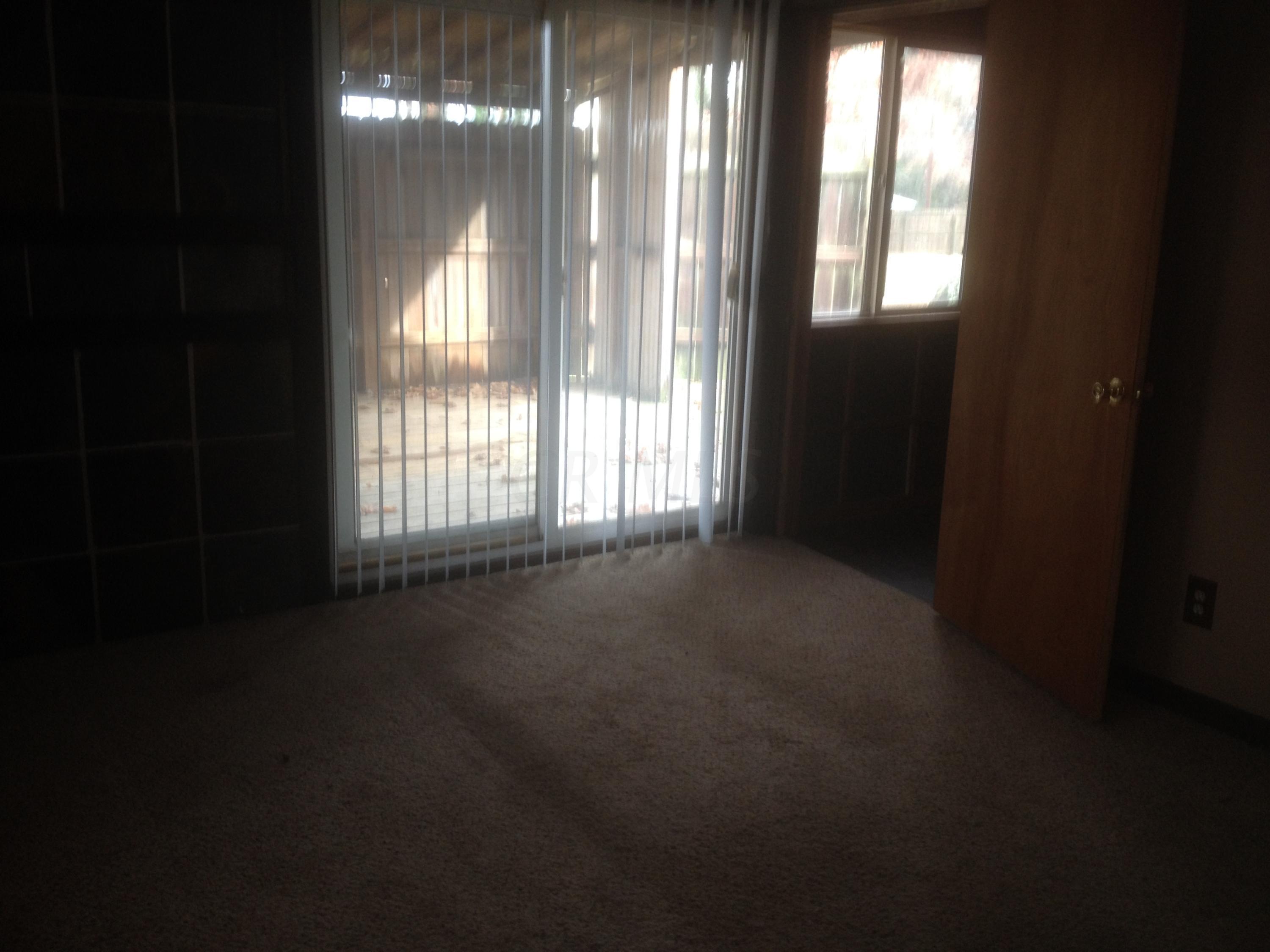 3263 East Pitchin Road Springfield, OH 45502 - Photo 13 of 17