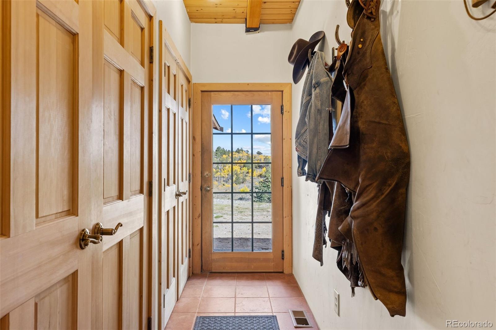 76 No Place Road Hartsel, CO 80449 - Photo 22 of 49