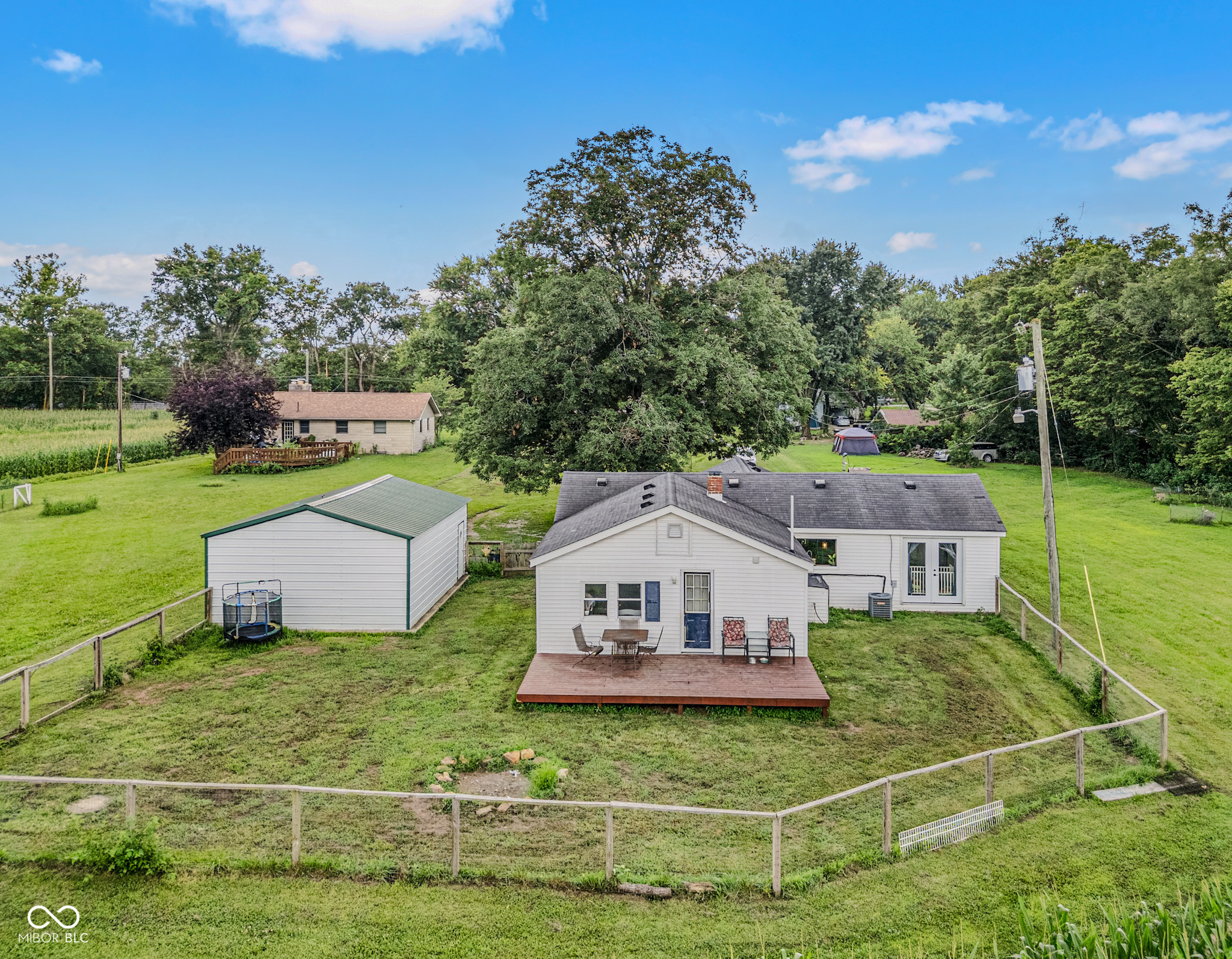 5653 South Jonesville Road Columbus, IN 47201 - Photo 7 of 32