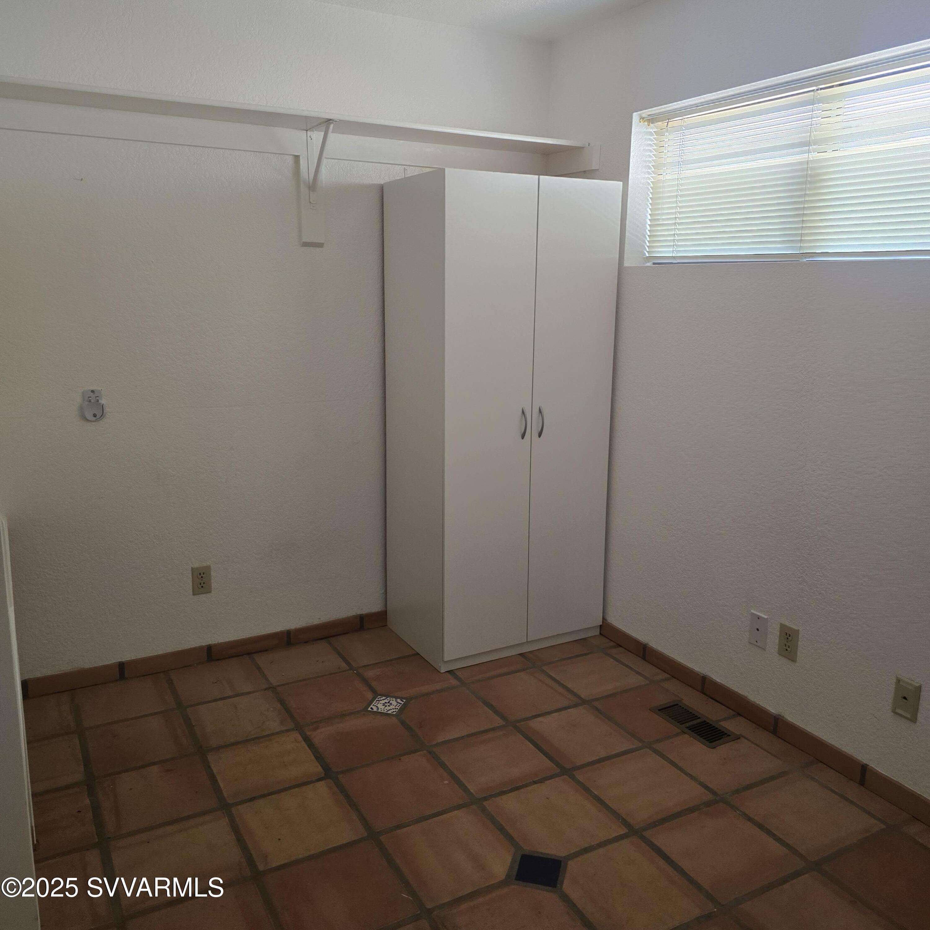 3465 East Valley Lane Rimrock, AZ 86335 - Photo 12 of 26 20250616_094335