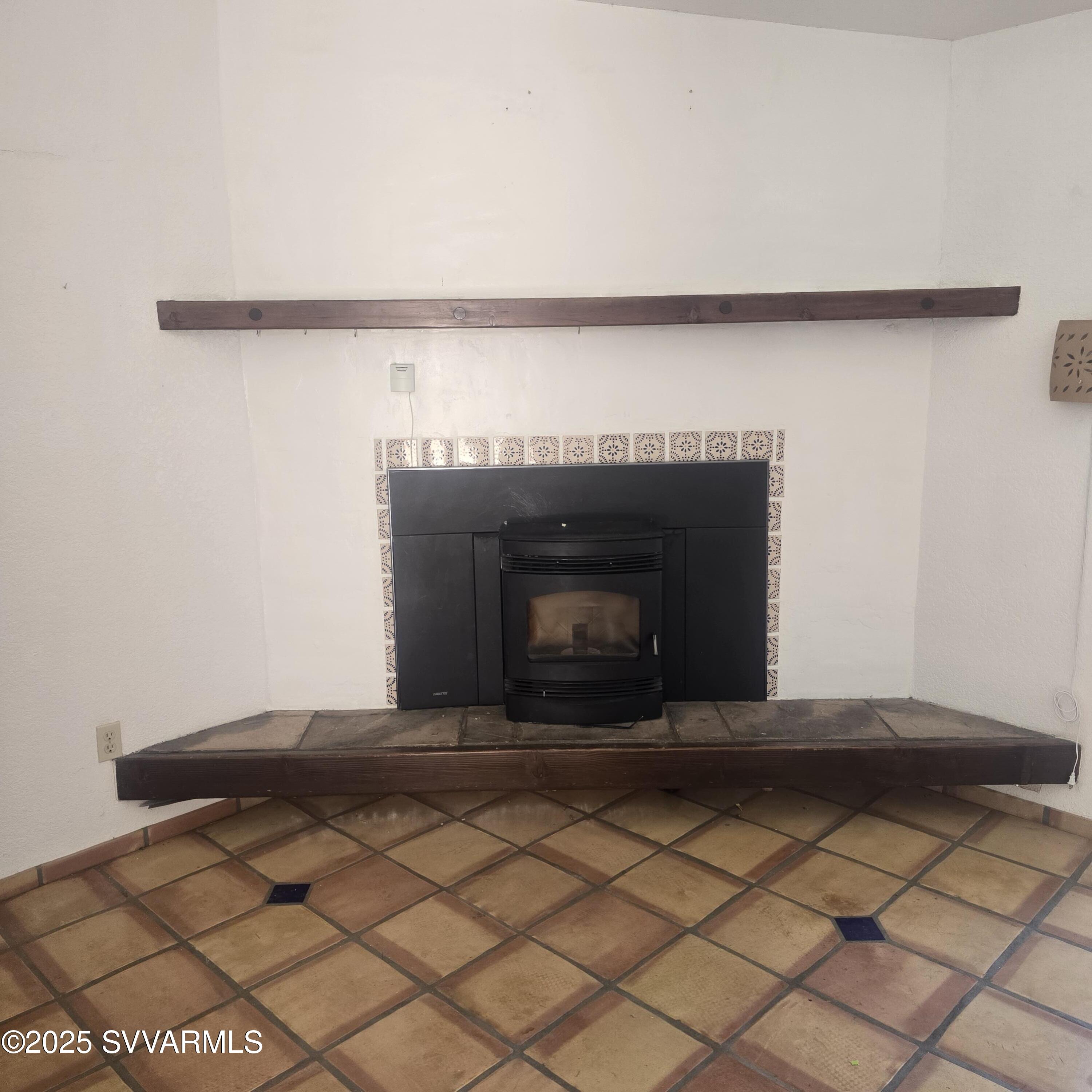 3465 East Valley Lane Rimrock, AZ 86335 - Photo 5 of 26 20250616_094031