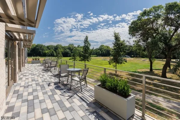 $2,450 | 1181 Morris Avenue, Unit 206, Union, NJ 07083