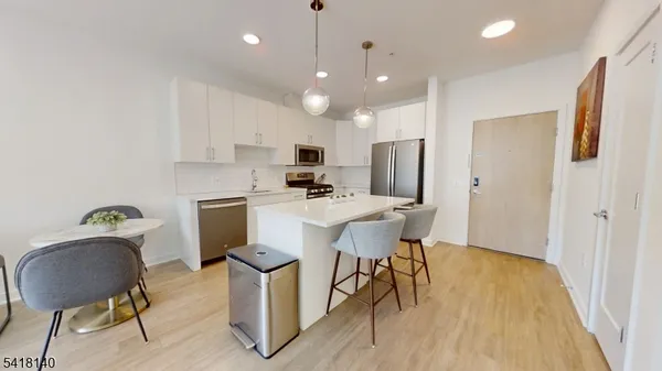 $2,450 | 1181 Morris Avenue, Unit 206, Union, NJ 07083