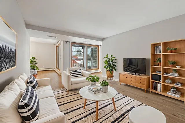 $210,500 | 5200 South Tuckaway Boulevard, Unit 250C, Greenfield, WI 53221