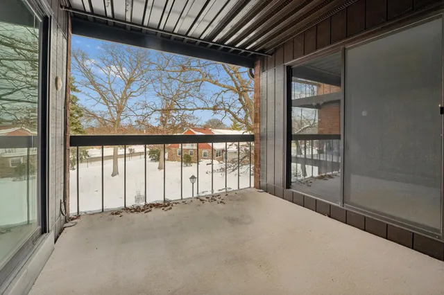 $210,500 | 5200 South Tuckaway Boulevard, Unit 250C, Greenfield, WI 53221