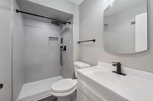 $199,900 | 5200 South Tuckaway Boulevard, Unit 250C, Greenfield, WI 53221