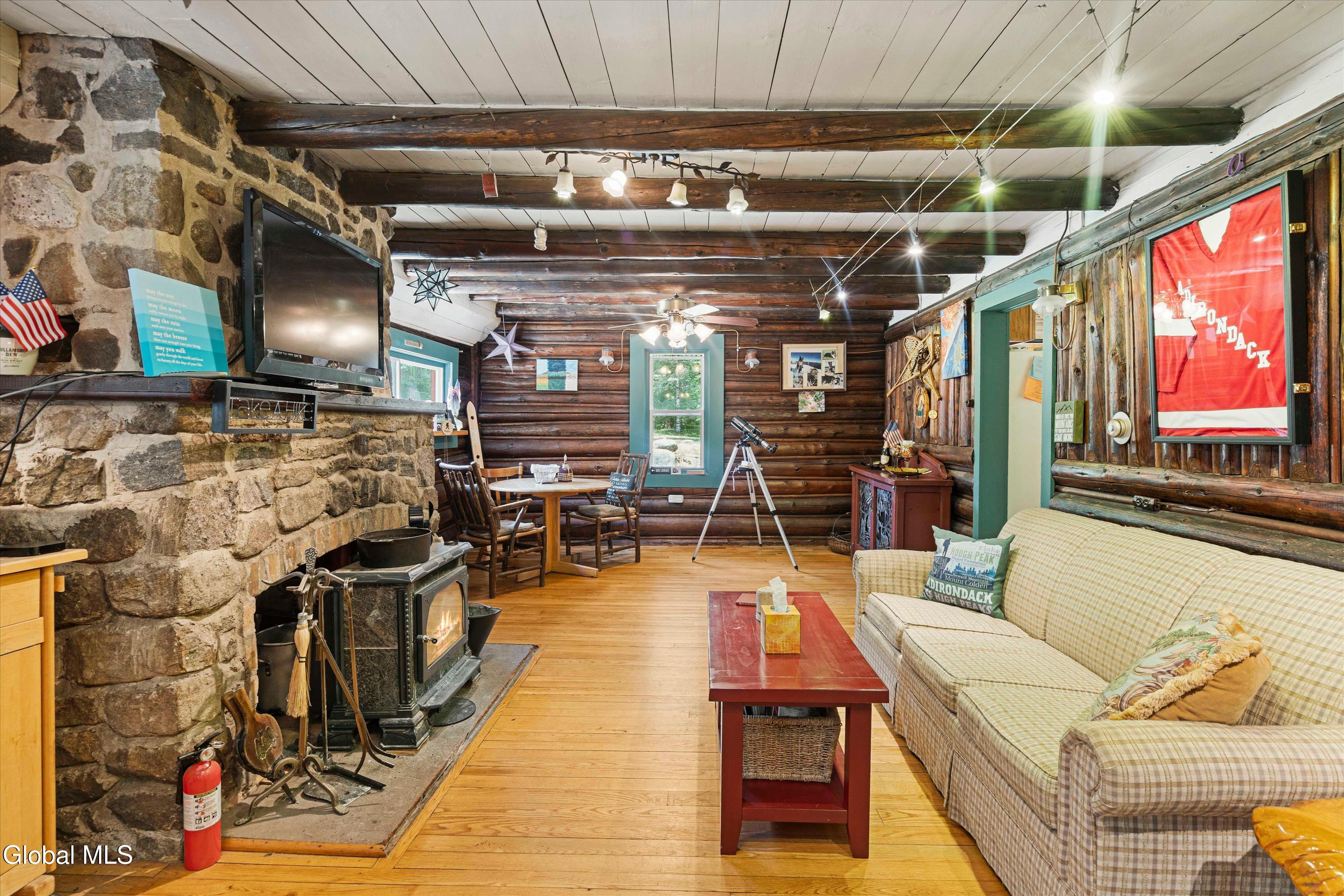 323 Goodman Road Johnsburg, NY 12843 - Photo 5 of 40 09-ADK-9