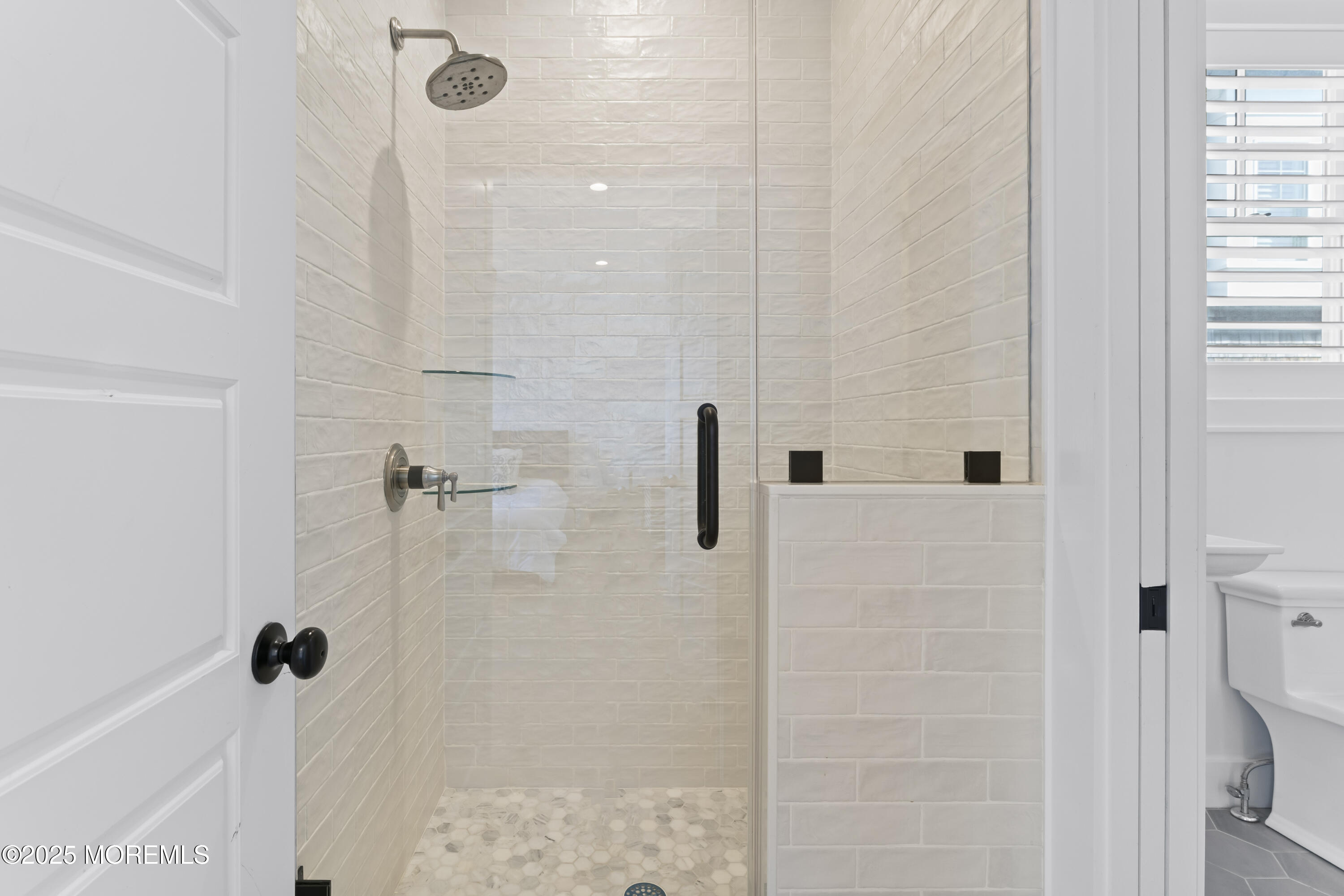 1819 Boat Point Drive Point Pleasant, NJ 08742 - Photo 17 of 48 a bathroom with a shower