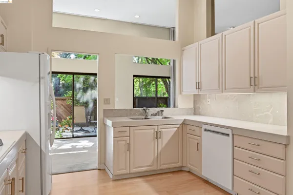 $1,049,000 | 1925 Piper Ridge Court, Walnut Creek, CA 94597