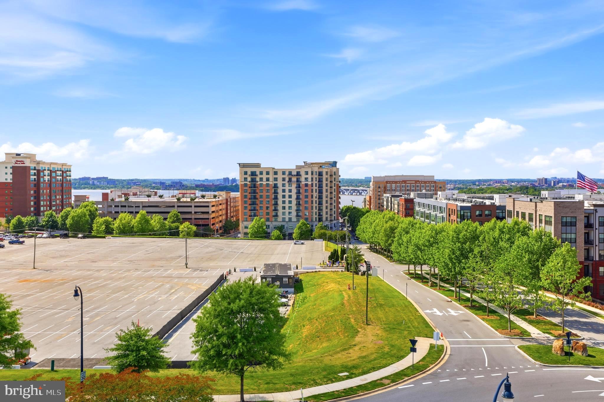 500 Riversail Lane, Unit 438 Oxon Hill, MD 20745 - Photo 4 of 60