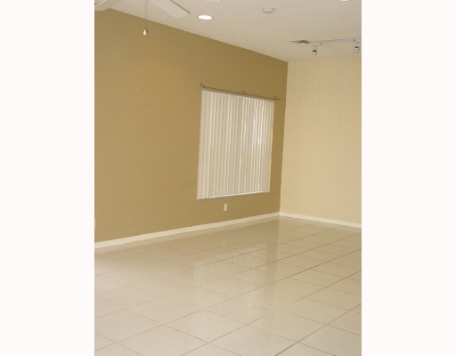 7275 Panache Way, Unit 15 Boca Raton, FL 33433 - Photo 5 of 16 Additional Photo