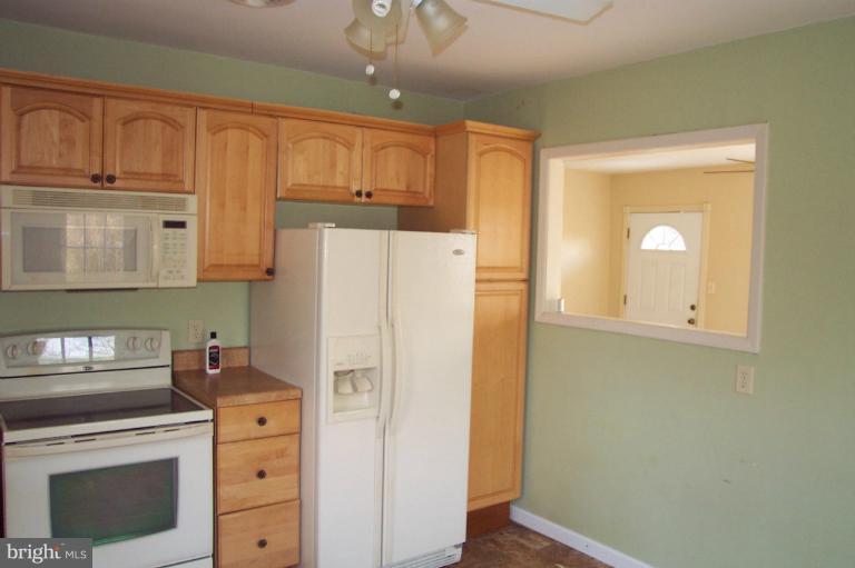9229 Fairlee Road Chestertown, MD 21620 - Photo 5 of 11 Kitchen