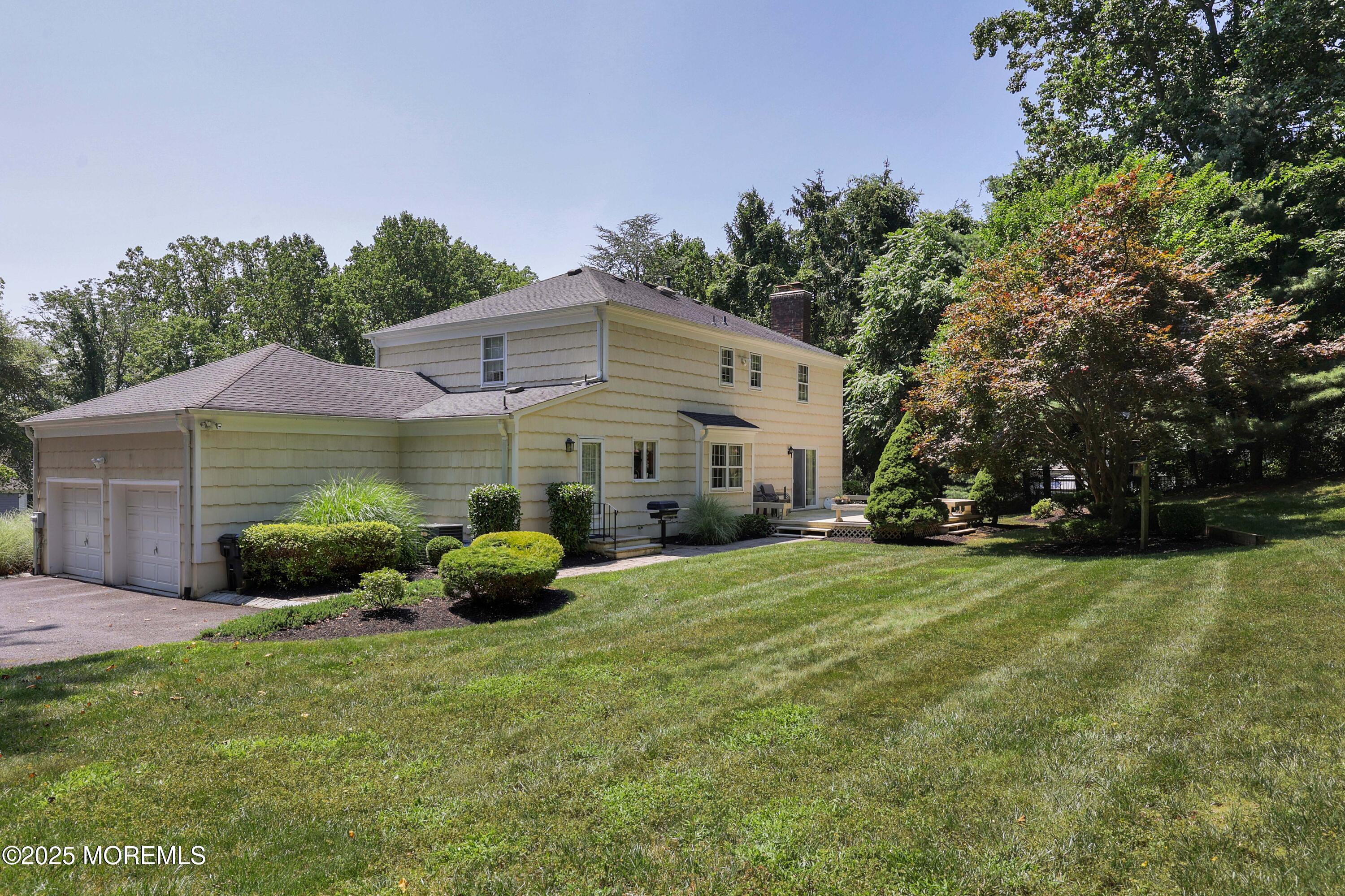 11 Lyon Road Middletown, NJ 07748 - Photo 11 of 58 Sprinkler System Front and Back