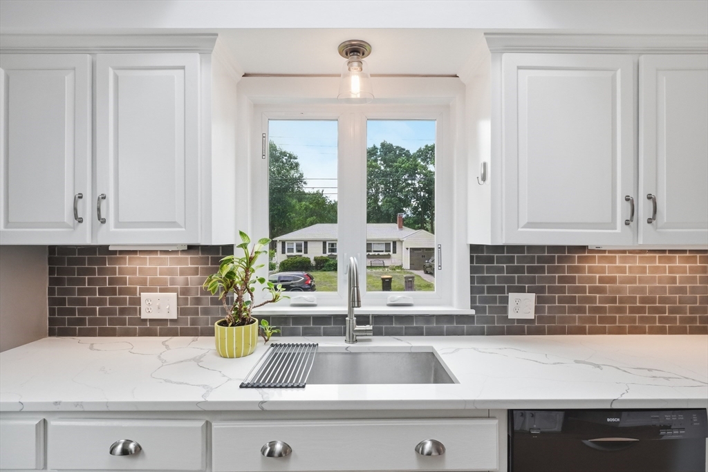 5 Antrim Road Framingham, MA 01701 - Photo 15 of 38