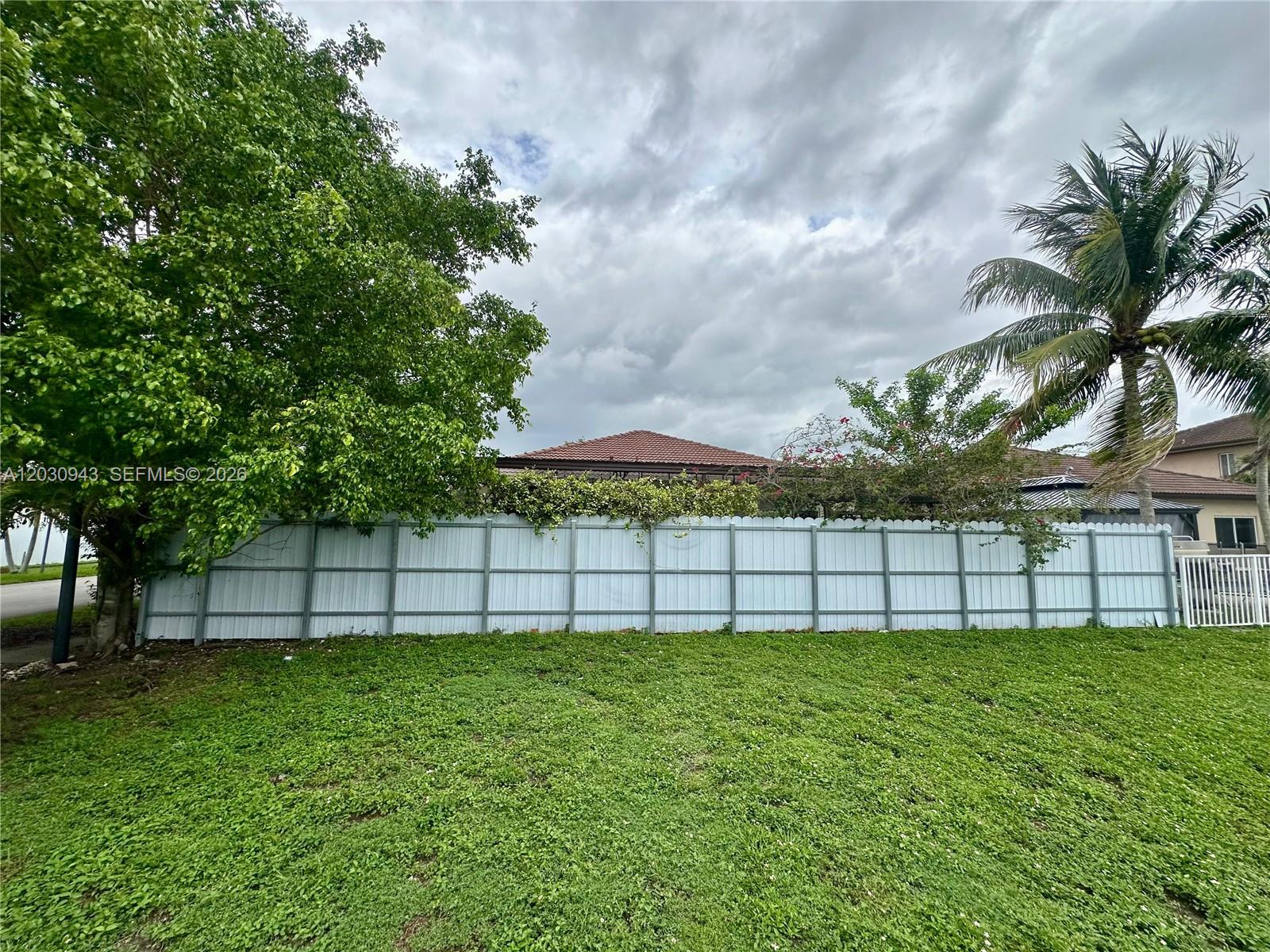15490 Southwest 10th Street Miami, FL 33194 - Photo 5 of 34