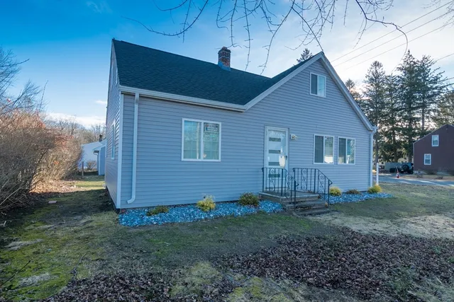 $455,000 | 2085 Memorial Drive, South Hadley, MA 01075
